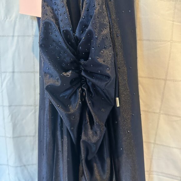 Mermaid V-Neck Satin Slit-Navy-Size 4-Brand New, Never Worn - Picture 10 of 11